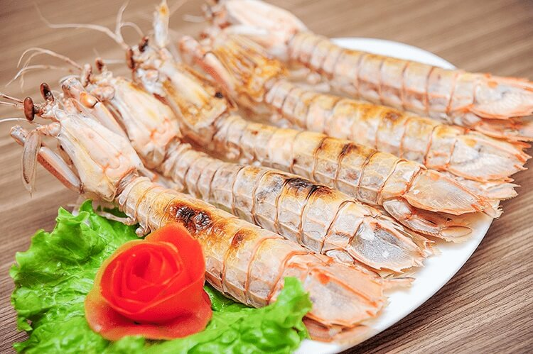 Buffet hải sản bãi cháy 
